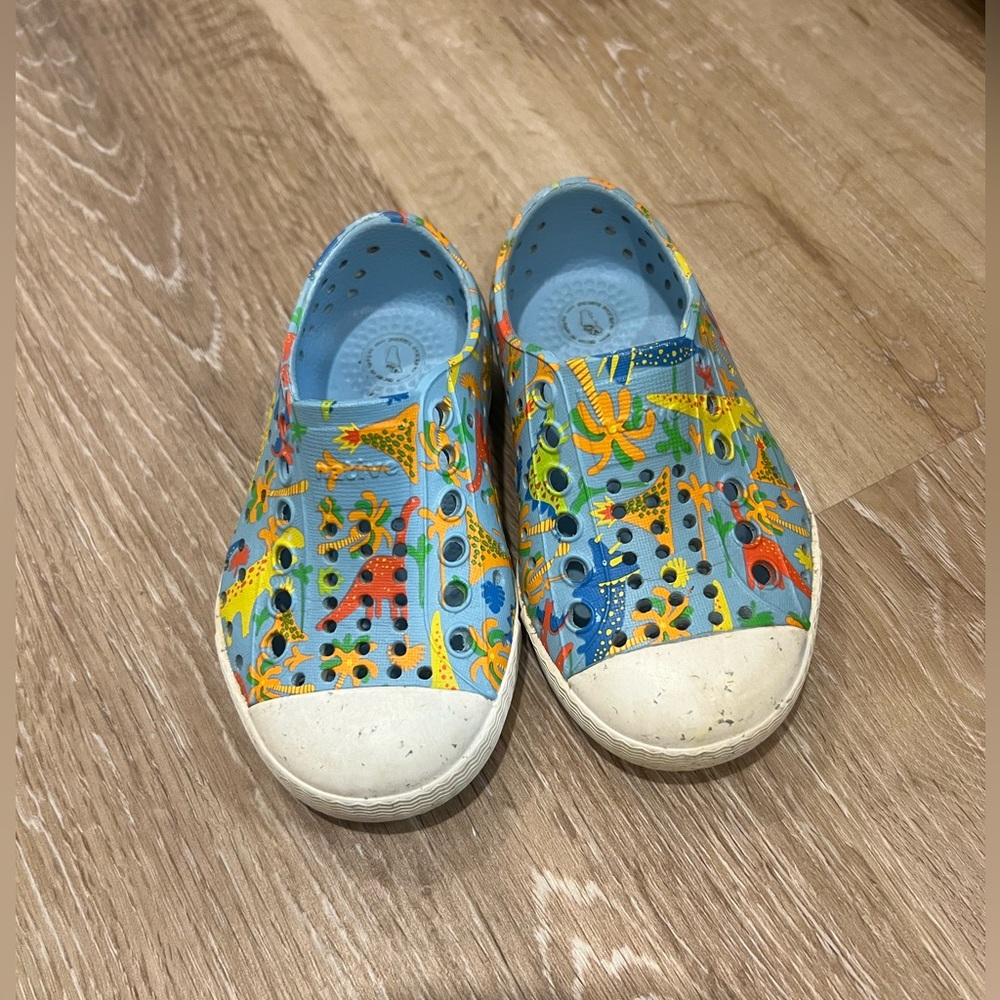 Native toddler dinosaur slip on shoes